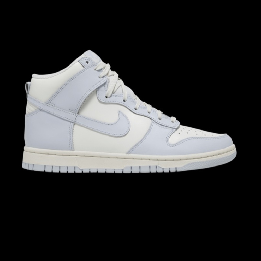 Nike Women’s Dunk High - Football Grey